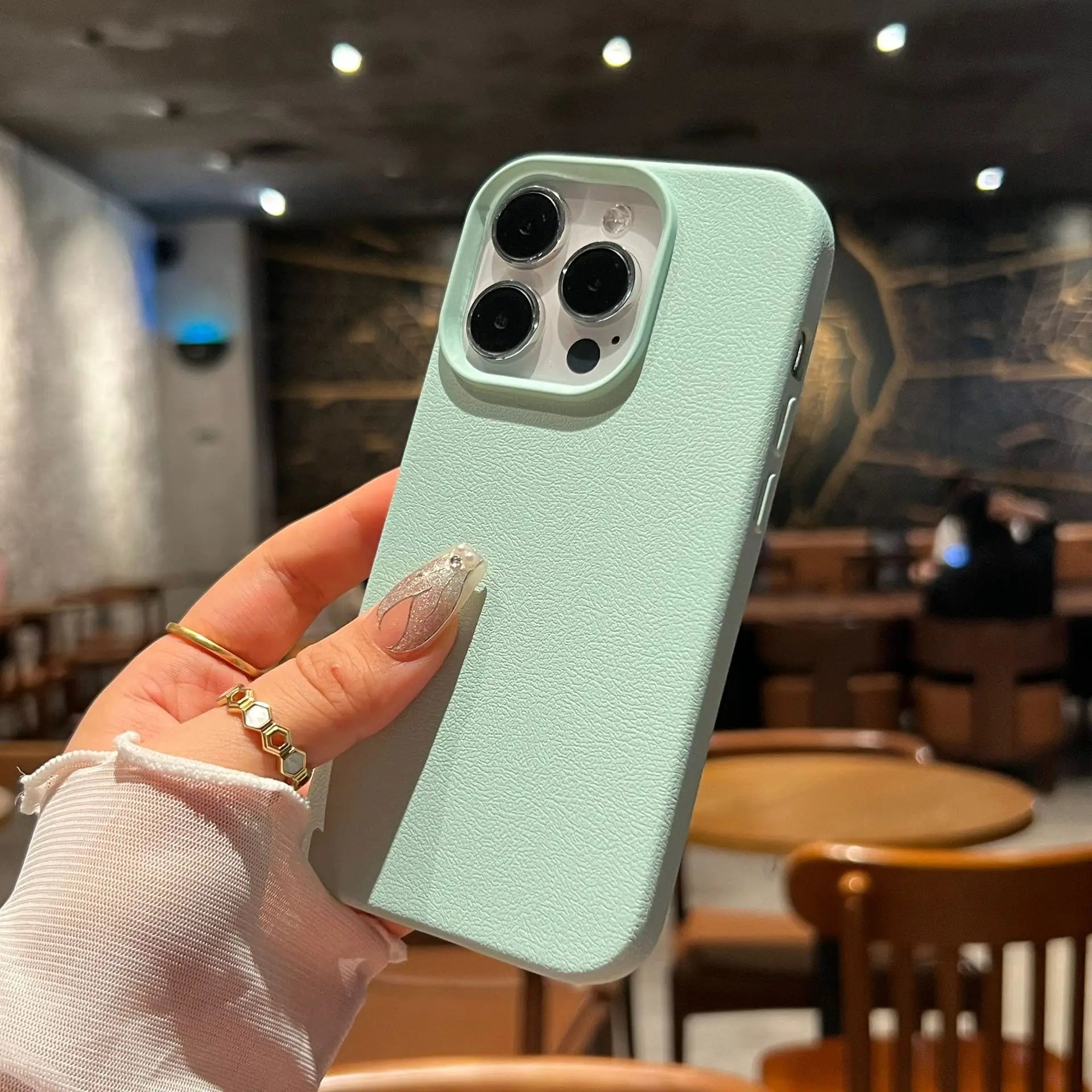 Green / For iPhone 13